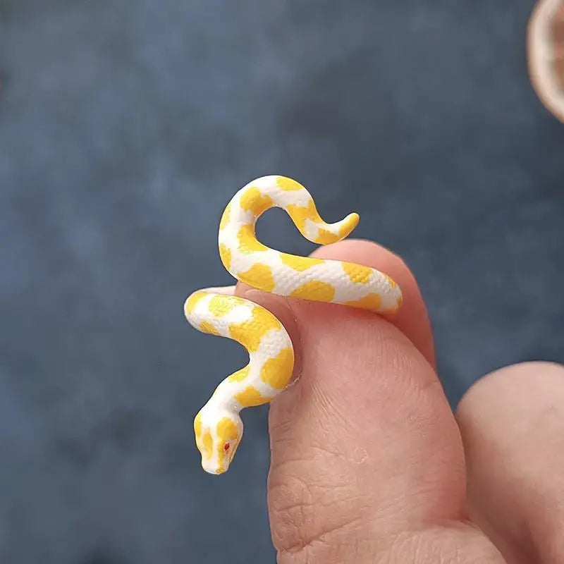 Realistic Yellow Corn Snake Ring