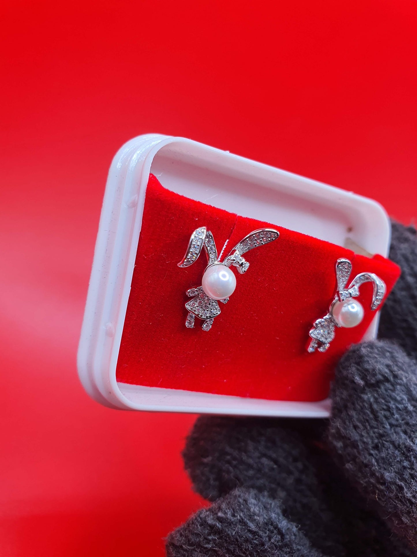 Pearl Rabbit Lady earrings