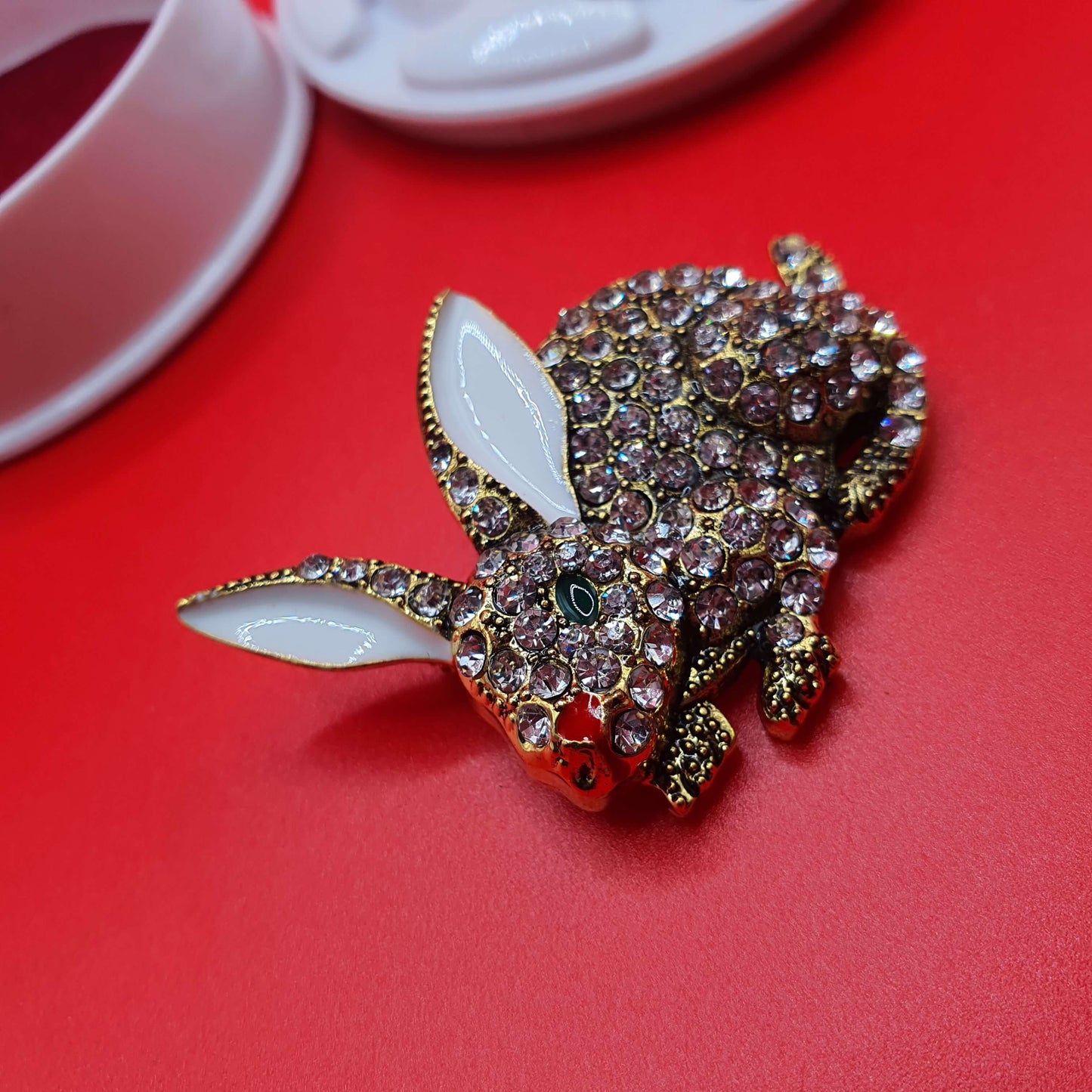 The Golden Bunny brooch (2pcs pack)