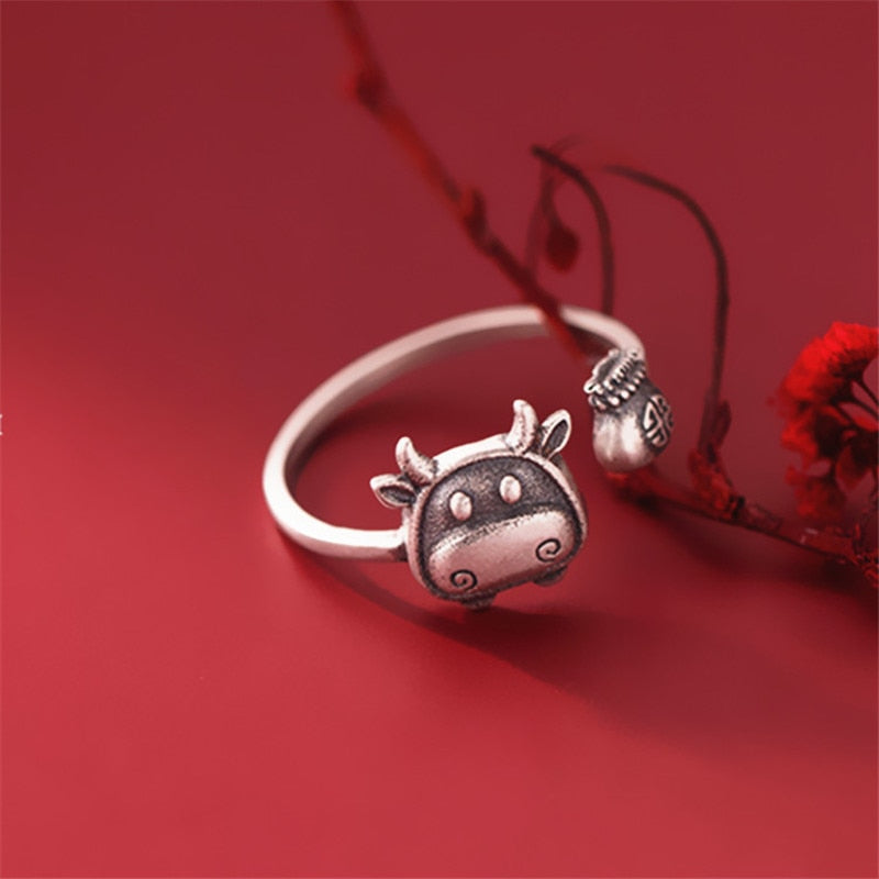 "Moo the milk cow" ring - Style's Bug