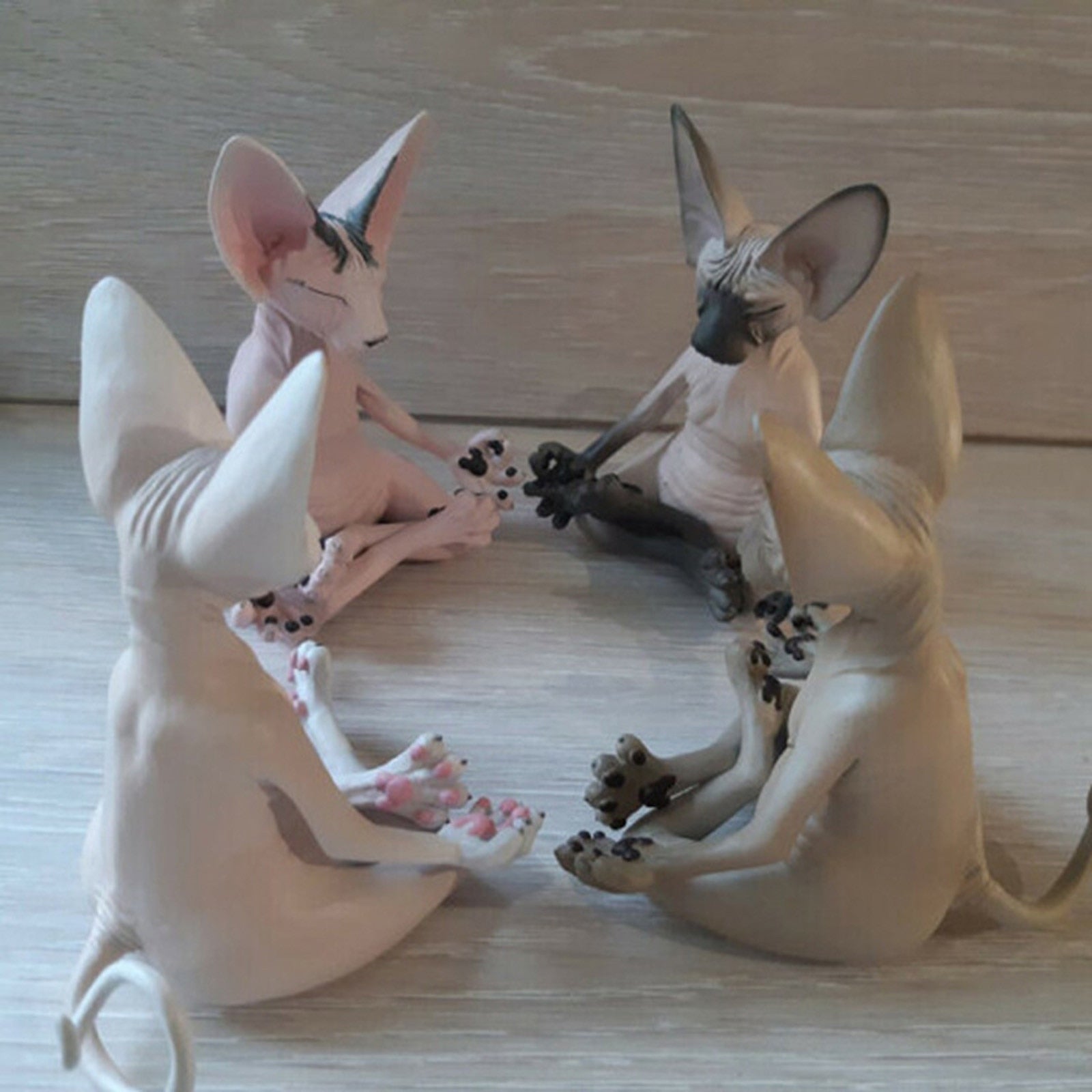 Realistic Sphynx cat statues - Style's Bug