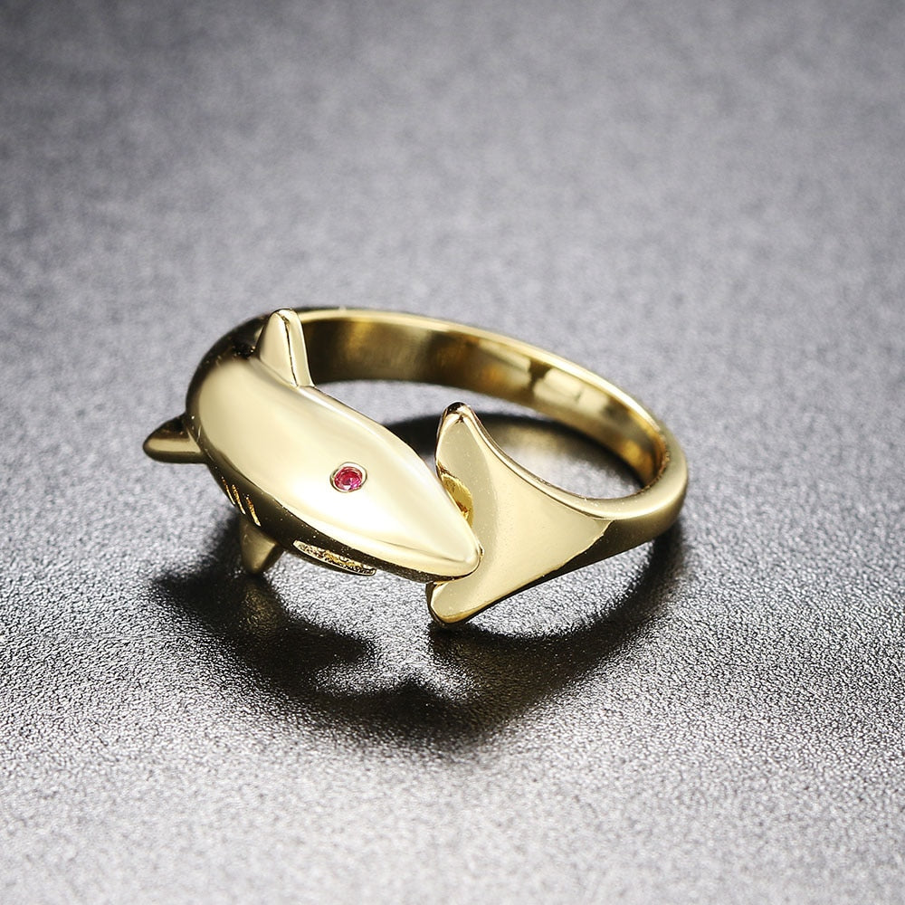 Red eyed Shark ring - Style's Bug