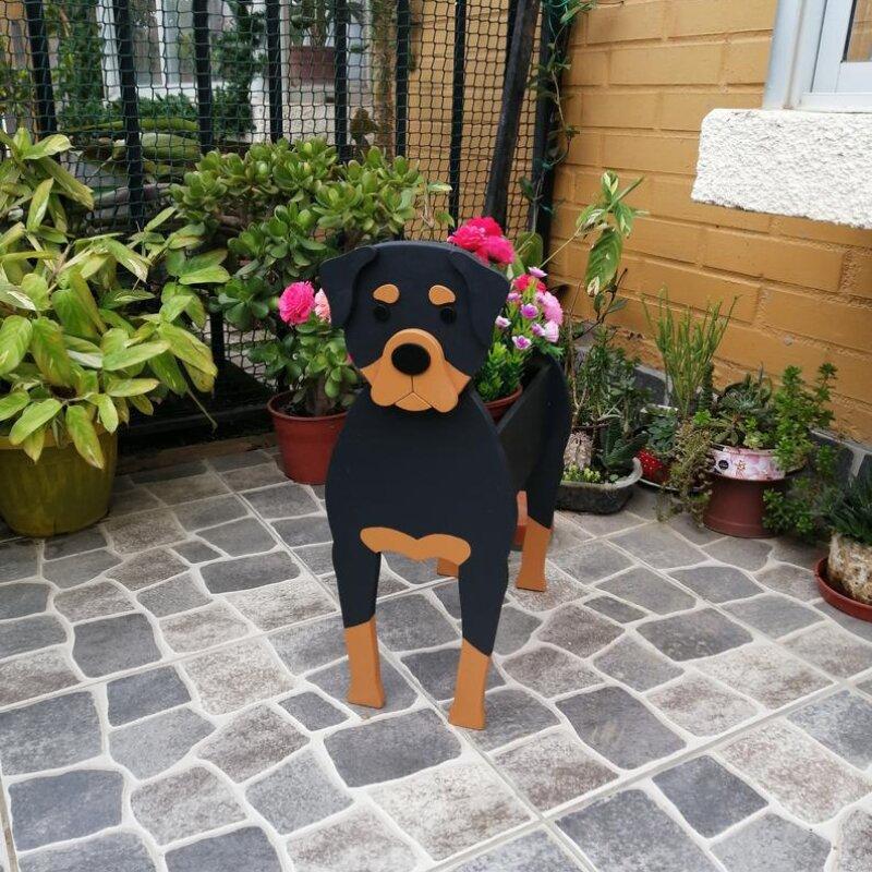Realistic Dog flower planters - Style's Bug Rottweiler / 34 cm