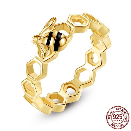 "Honeycomb & the Queen Bee" ring by SB - Style's Bug