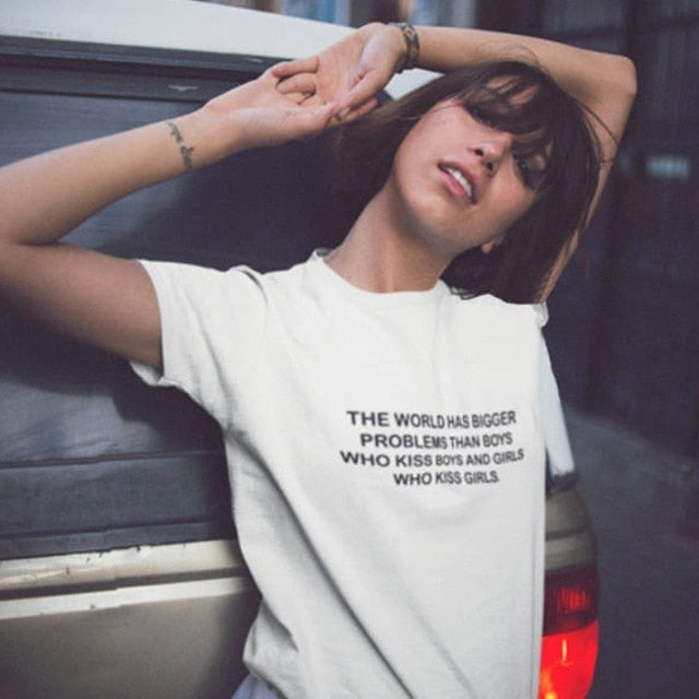 "the world has bigger problems than boys who kiss boys, And Girls who kiss girls" T-shirt - Style's Bug White / L