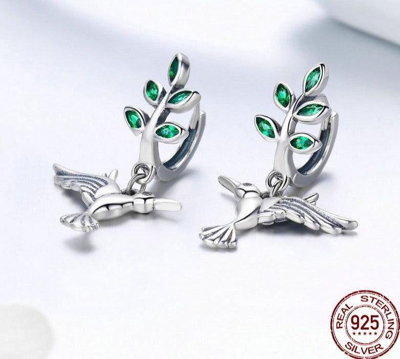 Flying Hummingbird earrings by Style's Bug - Style's Bug