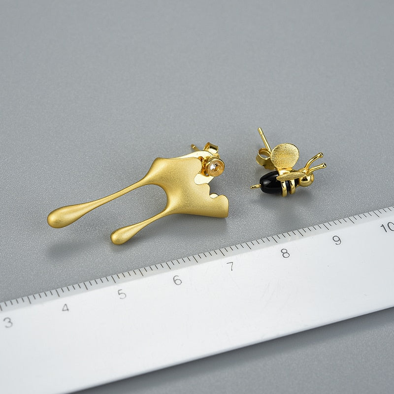 The Honey bee earrings - Style's Bug