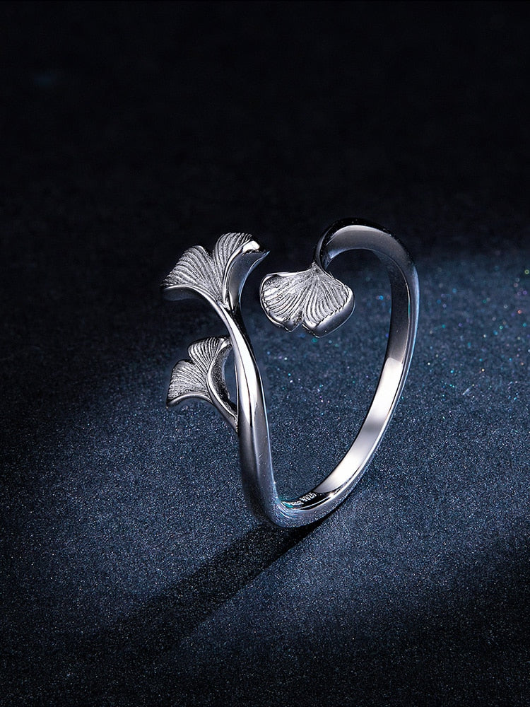 Ginkgo Leaf ring by Style's Bug - Style's Bug