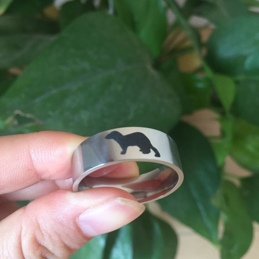 PAWsonalized Ferret ring (𝘕𝘢𝘮𝘦 𝘪𝘴 𝘰𝘯 𝘪𝘯𝘴𝘪𝘥𝘦 𝘰𝘧 𝘵𝘩𝘦 𝘳𝘪𝘯𝘨) - Style's Bug