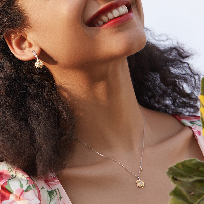 Sunflower necklace by Style's Bug - Style's Bug